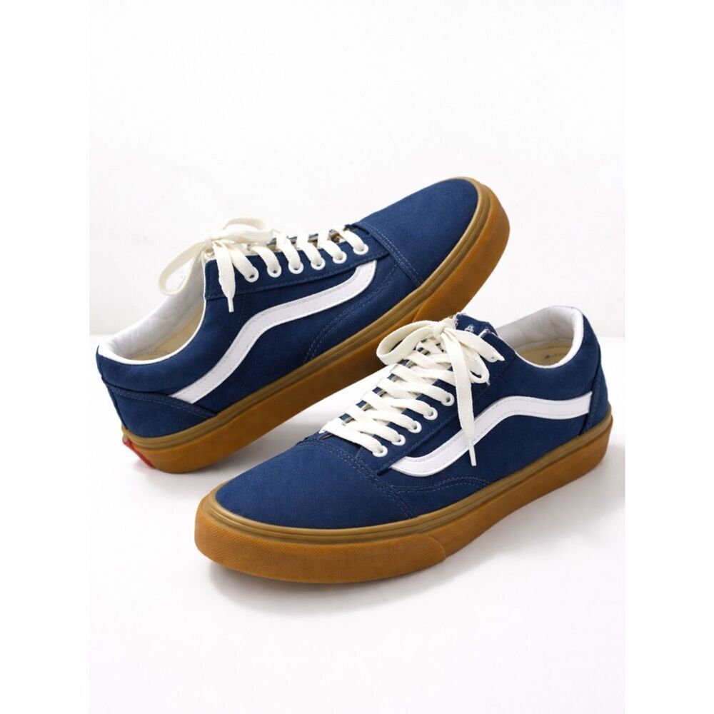 NEW! Vans Old Skool Navy White Gum Sole Sneakers Men 9 Women 10.5 NWOT